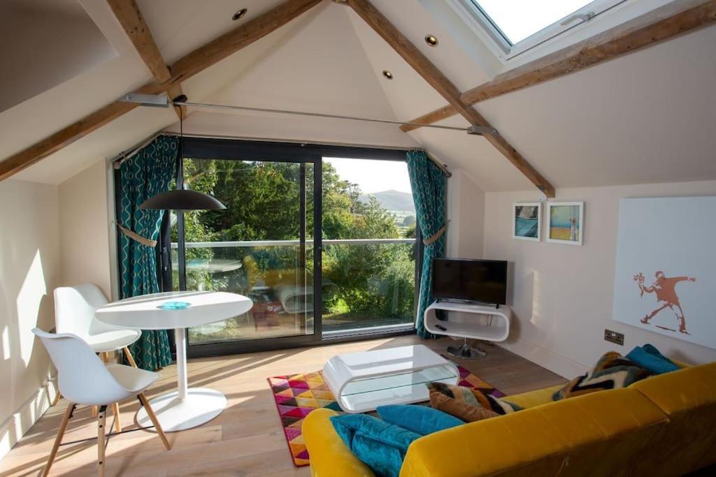 The Tullet, Boutique Hideaway In Somerset
